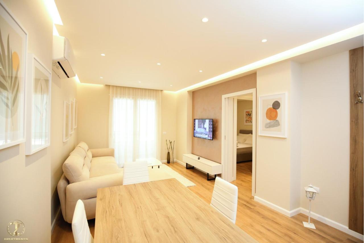 T2 City Apartments Vlorë 외부 사진